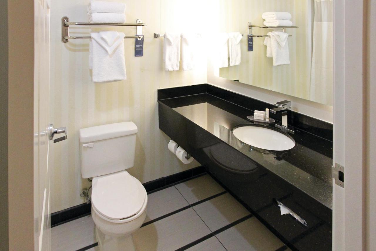 Fairfield Inn & Suites By Marriott Charleston Airport/Convention Center Север Чарлстон Экстерьер фото