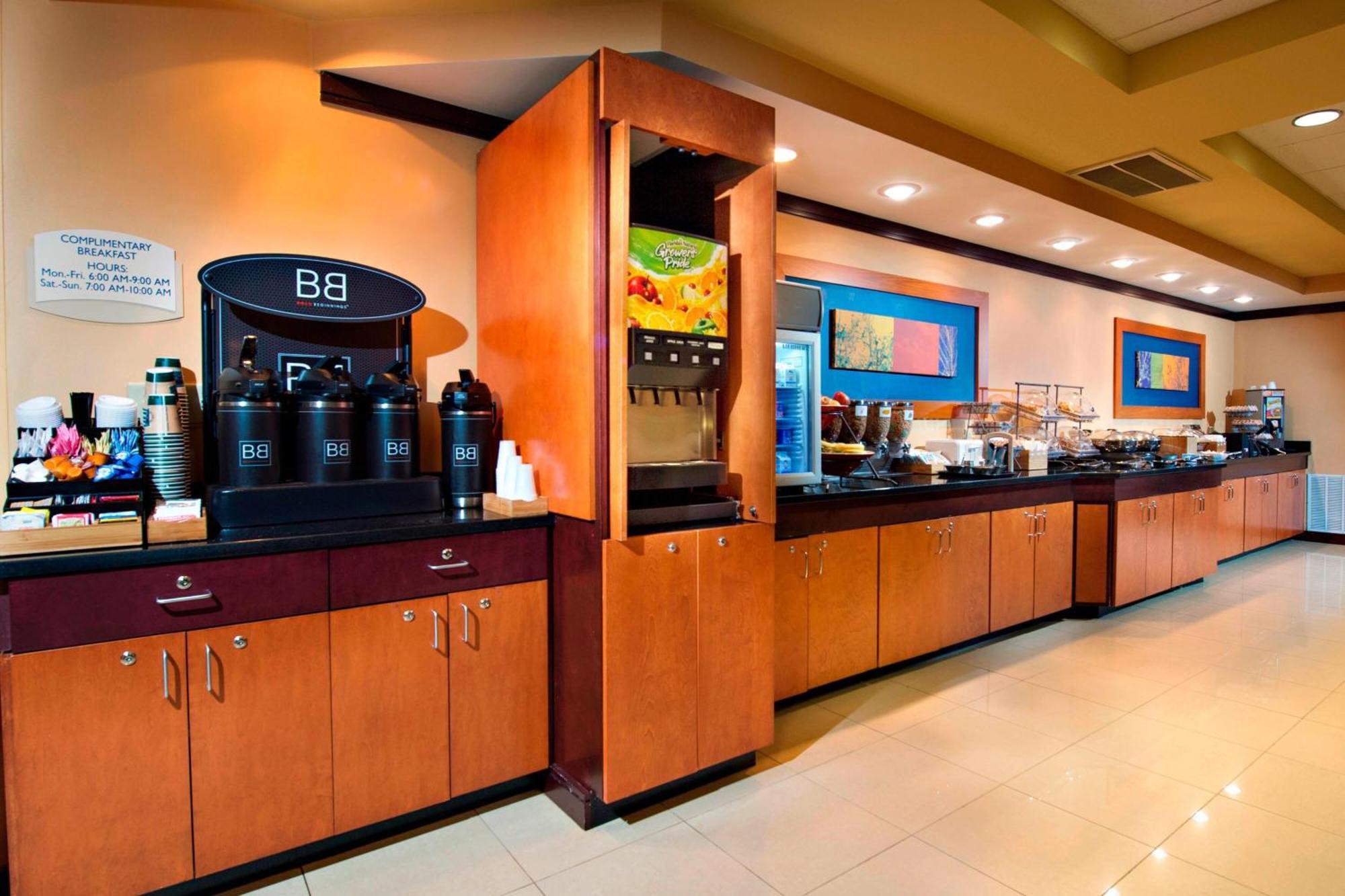 Fairfield Inn & Suites By Marriott Charleston Airport/Convention Center Север Чарлстон Экстерьер фото